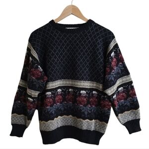 Vintage The Import Workshop Cottagecore Black & Rose Knit Sweater. Size Large